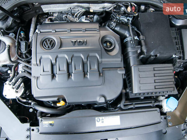 Чорний Фольксваген Пассат Альтрак, об'ємом двигуна 2 л та пробігом 272 тис. км за 16400 $, фото 29 на Automoto.ua