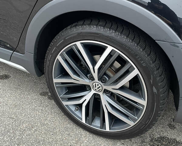 Черный Фольксваген Пассат Альтрак, объемом двигателя 2 л и пробегом 219 тыс. км за 22000 $, фото 11 на Automoto.ua