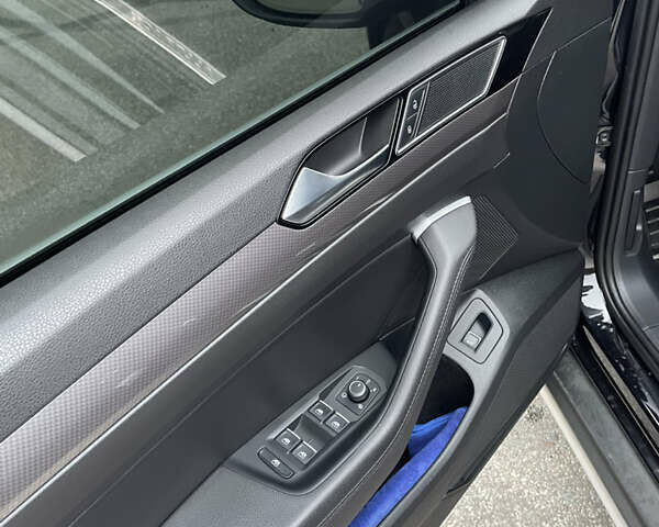 Черный Фольксваген Пассат Альтрак, объемом двигателя 2 л и пробегом 219 тыс. км за 22000 $, фото 30 на Automoto.ua