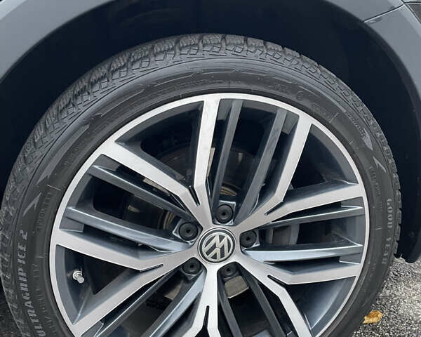 Черный Фольксваген Пассат Альтрак, объемом двигателя 2 л и пробегом 219 тыс. км за 22000 $, фото 12 на Automoto.ua