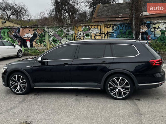 Черный Фольксваген Пассат Альтрак, объемом двигателя 2 л и пробегом 219 тыс. км за 22000 $, фото 7 на Automoto.ua