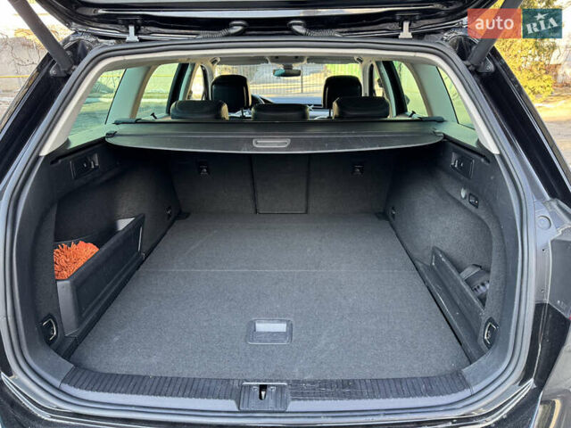 Чорний Фольксваген Пассат Альтрак, об'ємом двигуна 2 л та пробігом 239 тис. км за 19700 $, фото 9 на Automoto.ua