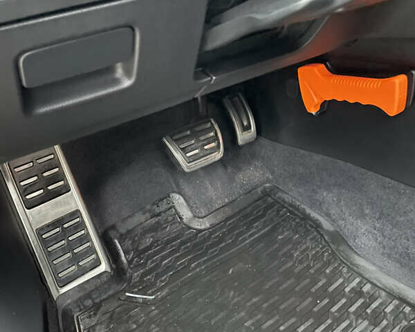 Черный Фольксваген Пассат Альтрак, объемом двигателя 2 л и пробегом 219 тыс. км за 22000 $, фото 31 на Automoto.ua