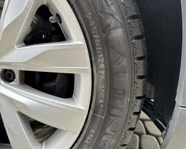 Черный Фольксваген Пассат Альтрак, объемом двигателя 2 л и пробегом 196 тыс. км за 22999 $, фото 7 на Automoto.ua