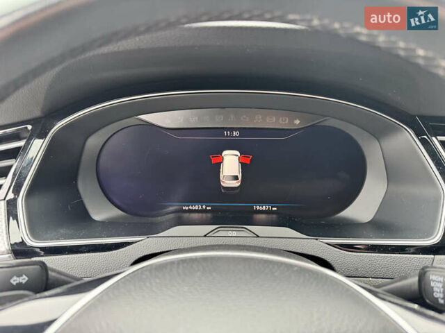 Черный Фольксваген Пассат Альтрак, объемом двигателя 2 л и пробегом 196 тыс. км за 22999 $, фото 15 на Automoto.ua