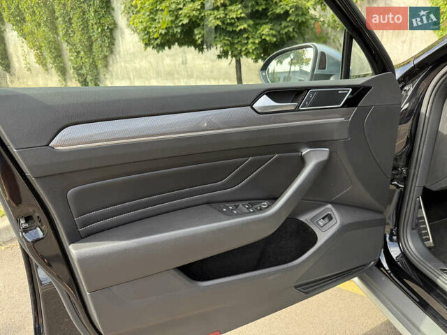 Черный Фольксваген Пассат Альтрак, объемом двигателя 2 л и пробегом 218 тыс. км за 25999 $, фото 29 на Automoto.ua