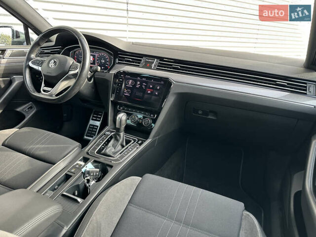 Черный Фольксваген Пассат Альтрак, объемом двигателя 2 л и пробегом 218 тыс. км за 25500 $, фото 31 на Automoto.ua
