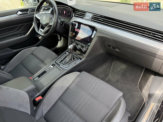 Черный Фольксваген Пассат Альтрак, объемом двигателя 2 л и пробегом 218 тыс. км за 25999 $, фото 63 на Automoto.ua