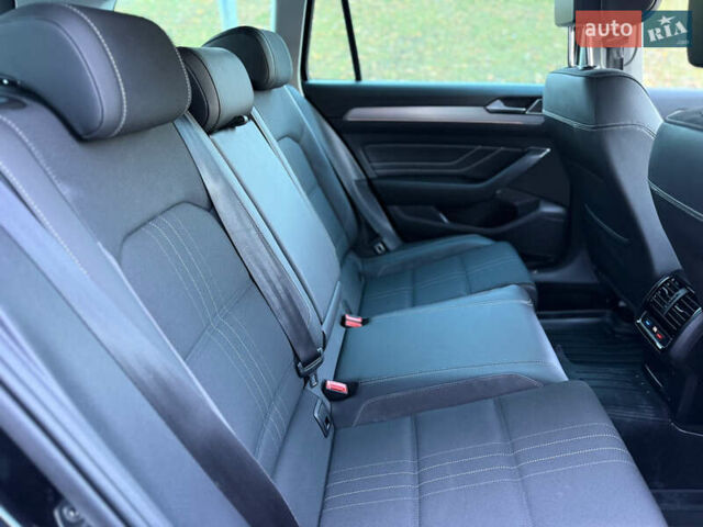 Черный Фольксваген Пассат Альтрак, объемом двигателя 2 л и пробегом 102 тыс. км за 28000 $, фото 12 на Automoto.ua