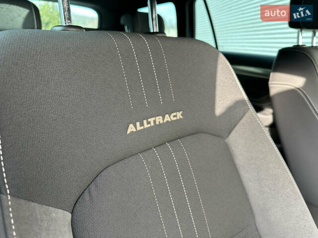 Черный Фольксваген Пассат Альтрак, объемом двигателя 2 л и пробегом 218 тыс. км за 25500 $, фото 26 на Automoto.ua