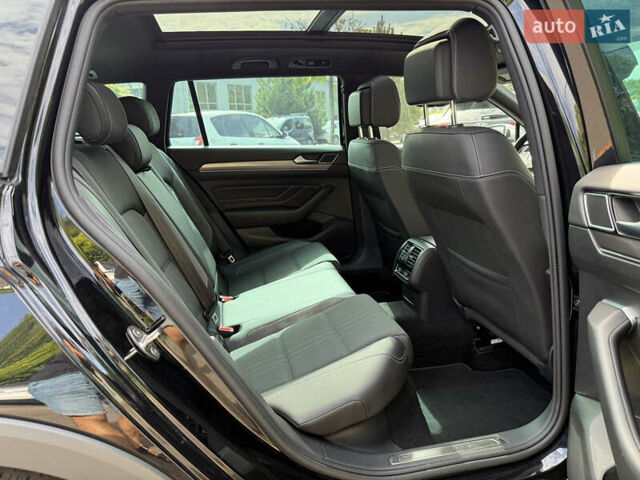 Черный Фольксваген Пассат Альтрак, объемом двигателя 2 л и пробегом 218 тыс. км за 25999 $, фото 53 на Automoto.ua