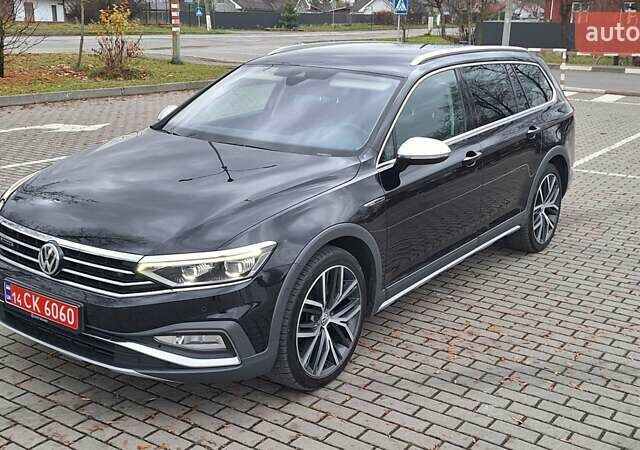 Черный Фольксваген Пассат Альтрак, объемом двигателя 1.97 л и пробегом 281 тыс. км за 22900 $, фото 1 на Automoto.ua