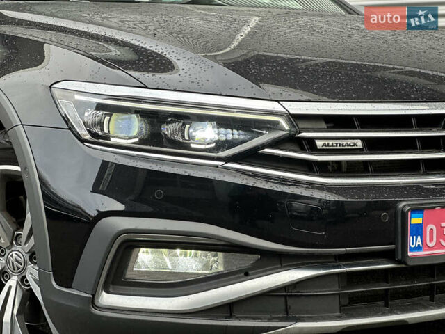 Черный Фольксваген Пассат Альтрак, объемом двигателя 2 л и пробегом 218 тыс. км за 25500 $, фото 9 на Automoto.ua