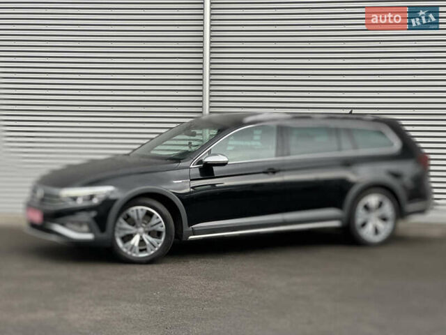 Черный Фольксваген Пассат Альтрак, объемом двигателя 2 л и пробегом 218 тыс. км за 25500 $, фото 3 на Automoto.ua