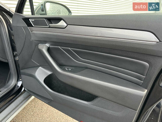 Черный Фольксваген Пассат Альтрак, объемом двигателя 2 л и пробегом 218 тыс. км за 25500 $, фото 17 на Automoto.ua