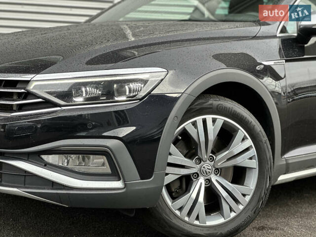 Черный Фольксваген Пассат Альтрак, объемом двигателя 2 л и пробегом 218 тыс. км за 25500 $, фото 4 на Automoto.ua