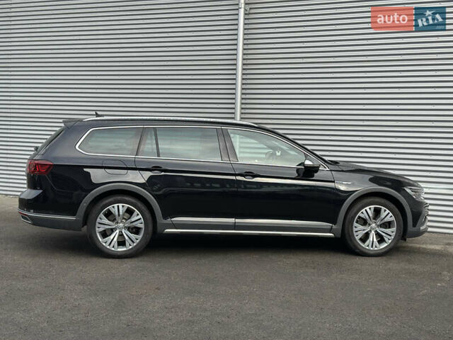 Черный Фольксваген Пассат Альтрак, объемом двигателя 2 л и пробегом 218 тыс. км за 25500 $, фото 10 на Automoto.ua