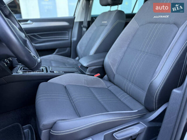 Черный Фольксваген Пассат Альтрак, объемом двигателя 2 л и пробегом 102 тыс. км за 28000 $, фото 8 на Automoto.ua