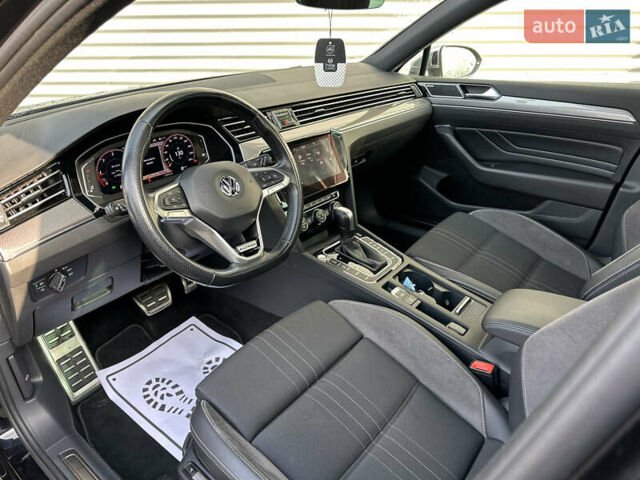 Черный Фольксваген Пассат Альтрак, объемом двигателя 2 л и пробегом 218 тыс. км за 25500 $, фото 59 на Automoto.ua