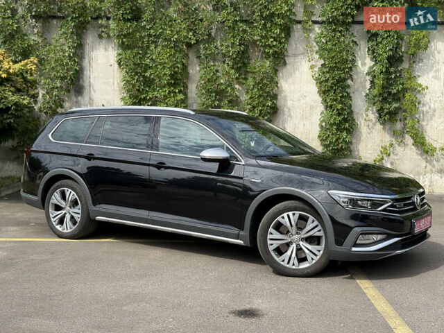 Черный Фольксваген Пассат Альтрак, объемом двигателя 2 л и пробегом 218 тыс. км за 25999 $, фото 6 на Automoto.ua