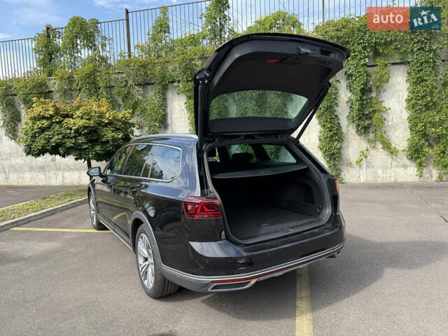 Черный Фольксваген Пассат Альтрак, объемом двигателя 2 л и пробегом 218 тыс. км за 25999 $, фото 46 на Automoto.ua