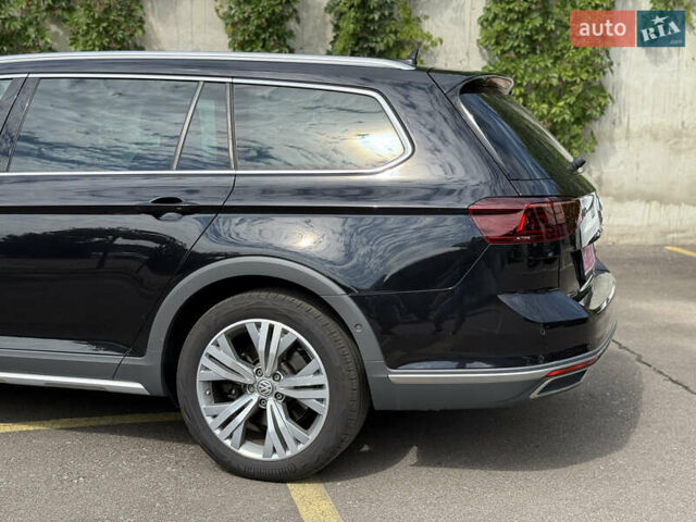 Черный Фольксваген Пассат Альтрак, объемом двигателя 2 л и пробегом 218 тыс. км за 25999 $, фото 17 на Automoto.ua