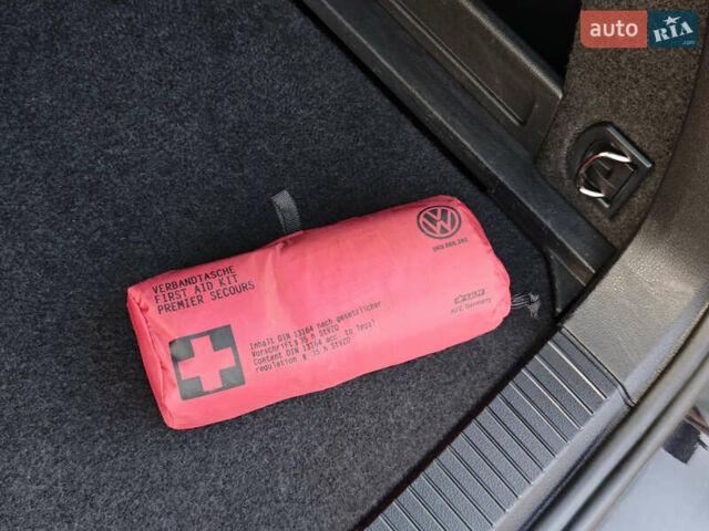 Черный Фольксваген Пассат Альтрак, объемом двигателя 2 л и пробегом 170 тыс. км за 29999 $, фото 56 на Automoto.ua