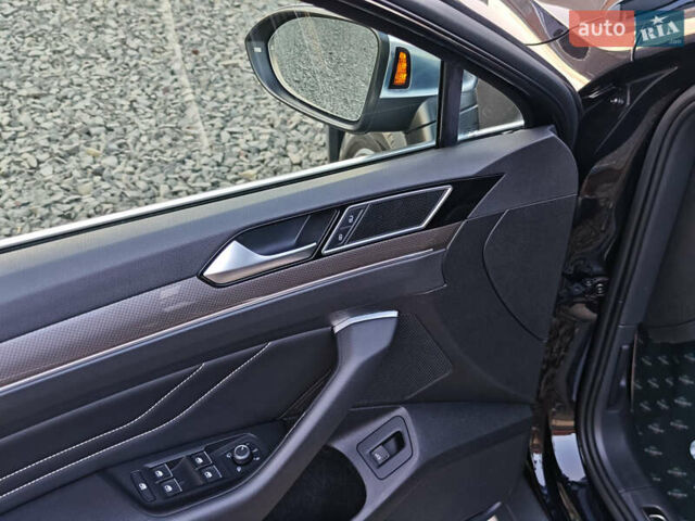 Черный Фольксваген Пассат Альтрак, объемом двигателя 2 л и пробегом 170 тыс. км за 29999 $, фото 19 на Automoto.ua