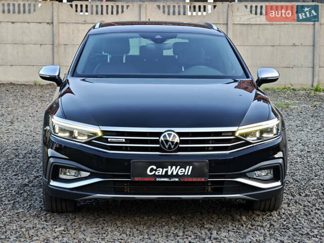 Черный Фольксваген Пассат Альтрак, объемом двигателя 2 л и пробегом 170 тыс. км за 29999 $, фото 2 на Automoto.ua