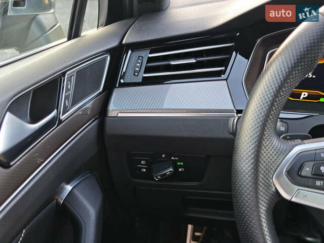 Черный Фольксваген Пассат Альтрак, объемом двигателя 2 л и пробегом 170 тыс. км за 29999 $, фото 25 на Automoto.ua