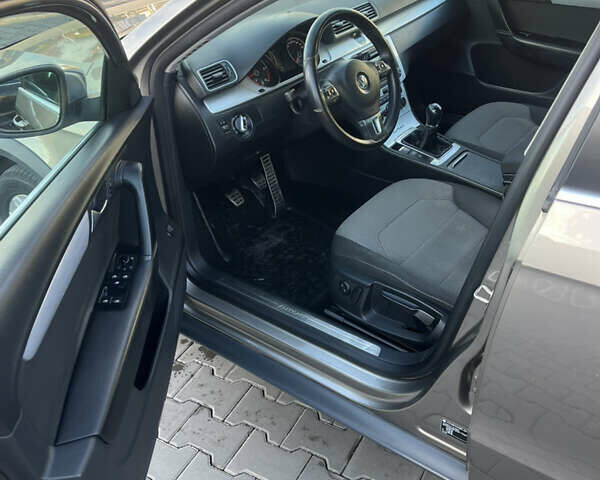 Коричневий Фольксваген Пассат Альтрак, об'ємом двигуна 2 л та пробігом 278 тис. км за 9999 $, фото 13 на Automoto.ua