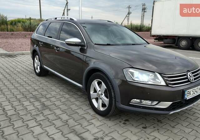 Коричневый Фольксваген Пассат Альтрак, объемом двигателя 1.97 л и пробегом 292 тыс. км за 13200 $, фото 12 на Automoto.ua