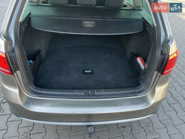 Коричневий Фольксваген Пассат Альтрак, об'ємом двигуна 2 л та пробігом 278 тис. км за 9999 $, фото 9 на Automoto.ua