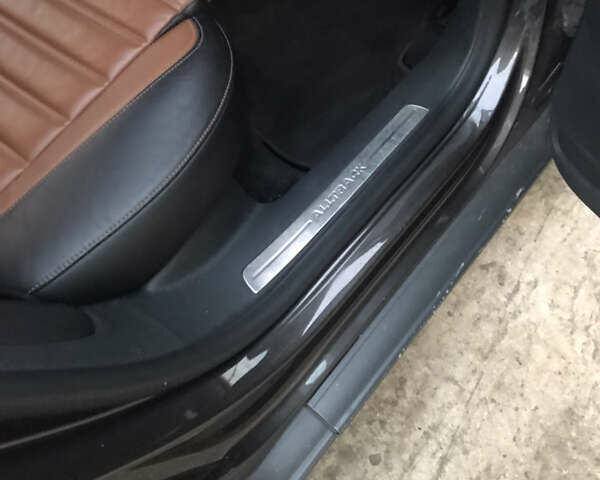 Коричневый Фольксваген Пассат Альтрак, объемом двигателя 2 л и пробегом 215 тыс. км за 16000 $, фото 35 на Automoto.ua