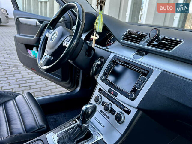 Коричневый Фольксваген Пассат Альтрак, объемом двигателя 2 л и пробегом 260 тыс. км за 12370 $, фото 17 на Automoto.ua