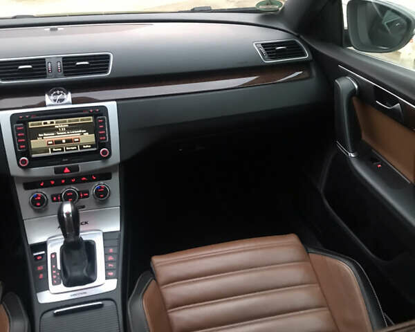 Коричневый Фольксваген Пассат Альтрак, объемом двигателя 2 л и пробегом 215 тыс. км за 16000 $, фото 46 на Automoto.ua