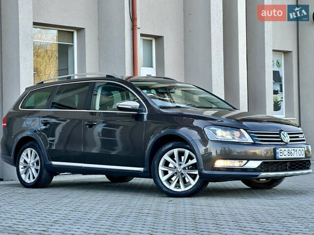Коричневый Фольксваген Пассат Альтрак, объемом двигателя 2 л и пробегом 260 тыс. км за 12370 $, фото 5 на Automoto.ua