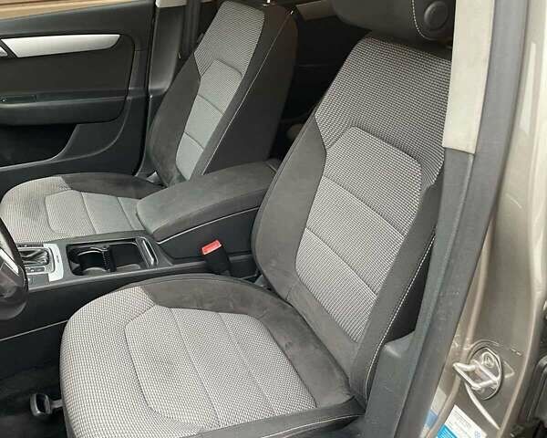 Коричневий Фольксваген Пассат Альтрак, об'ємом двигуна 2 л та пробігом 155 тис. км за 13800 $, фото 16 на Automoto.ua