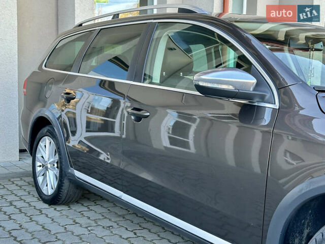 Коричневый Фольксваген Пассат Альтрак, объемом двигателя 2 л и пробегом 260 тыс. км за 12370 $, фото 7 на Automoto.ua