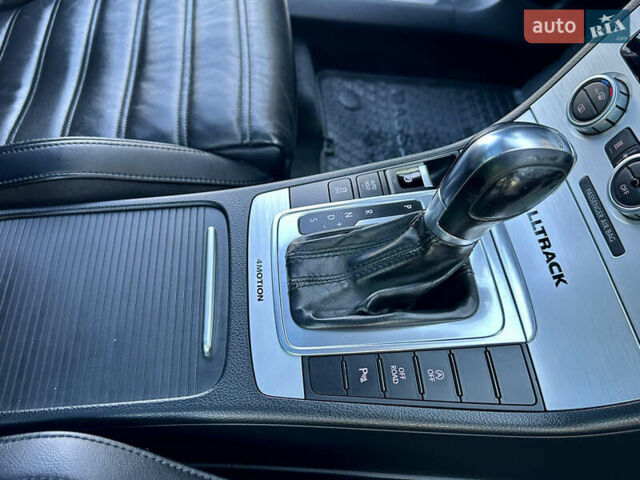 Коричневый Фольксваген Пассат Альтрак, объемом двигателя 2 л и пробегом 260 тыс. км за 12370 $, фото 35 на Automoto.ua