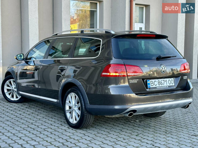 Коричневый Фольксваген Пассат Альтрак, объемом двигателя 2 л и пробегом 260 тыс. км за 12370 $, фото 9 на Automoto.ua