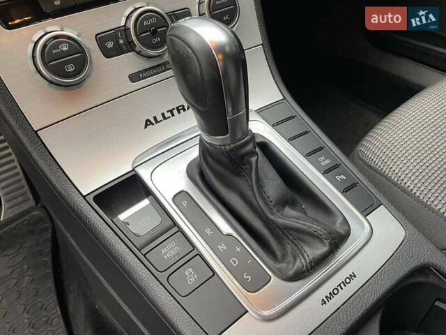 Коричневий Фольксваген Пассат Альтрак, об'ємом двигуна 2 л та пробігом 155 тис. км за 13800 $, фото 20 на Automoto.ua