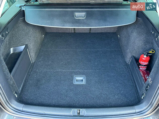 Коричневый Фольксваген Пассат Альтрак, объемом двигателя 2 л и пробегом 260 тыс. км за 12370 $, фото 58 на Automoto.ua