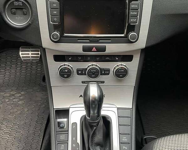 Коричневий Фольксваген Пассат Альтрак, об'ємом двигуна 2 л та пробігом 155 тис. км за 13800 $, фото 19 на Automoto.ua