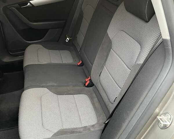 Коричневий Фольксваген Пассат Альтрак, об'ємом двигуна 2 л та пробігом 155 тис. км за 13800 $, фото 23 на Automoto.ua