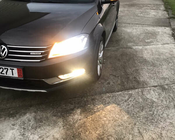 Коричневый Фольксваген Пассат Альтрак, объемом двигателя 2 л и пробегом 215 тыс. км за 16000 $, фото 57 на Automoto.ua