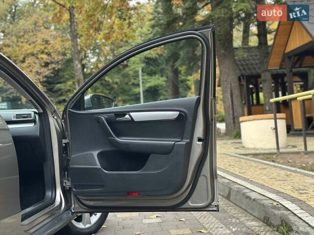 Коричневый Фольксваген Пассат Альтрак, объемом двигателя 2 л и пробегом 223 тыс. км за 12850 $, фото 22 на Automoto.ua