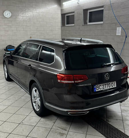 Коричневий Фольксваген Пассат Альтрак, об'ємом двигуна 1.97 л та пробігом 236 тис. км за 18900 $, фото 10 на Automoto.ua