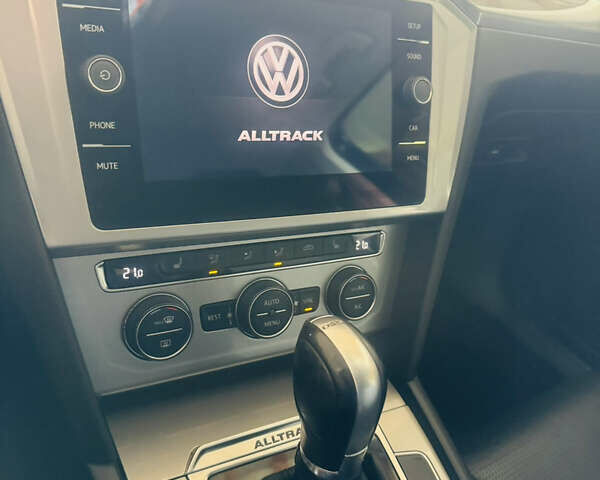 Коричневий Фольксваген Пассат Альтрак, об'ємом двигуна 2 л та пробігом 251 тис. км за 18500 $, фото 42 на Automoto.ua