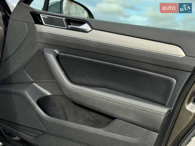 Коричневый Фольксваген Пассат Альтрак, объемом двигателя 2 л и пробегом 170 тыс. км за 20900 $, фото 87 на Automoto.ua